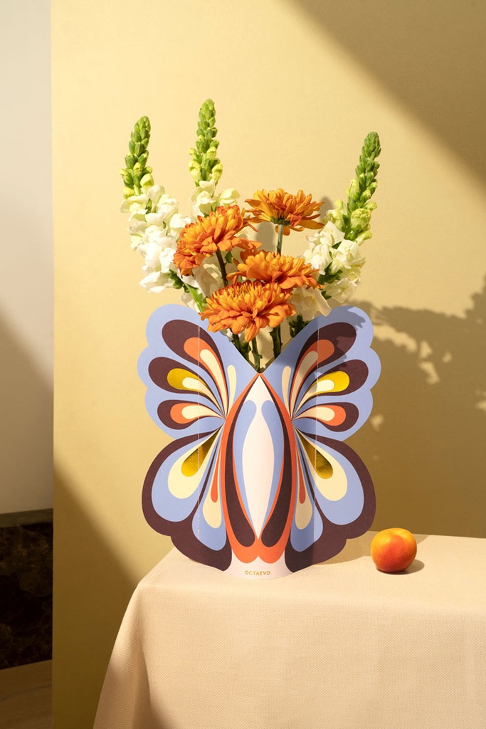 PAPER VASE BUTTERFLY